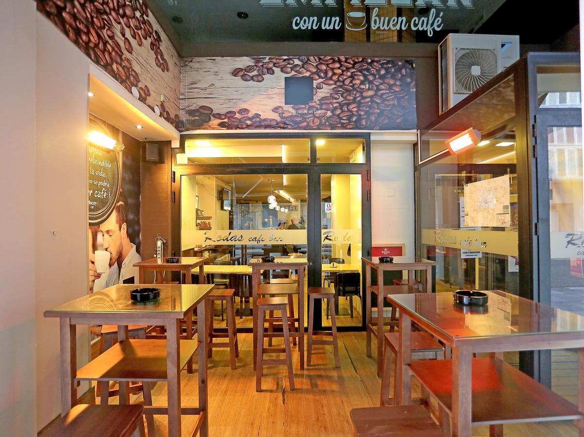 Hostal Rodas Pamplona Esterno foto